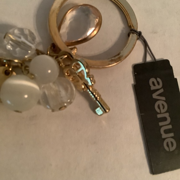 Avenue Butterfly Keychain New - Picture 4 of 7